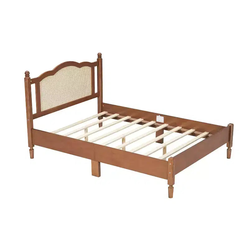 Letto a Piattaforma in Legno a Grandezza Naturale con Testiera in Rattan