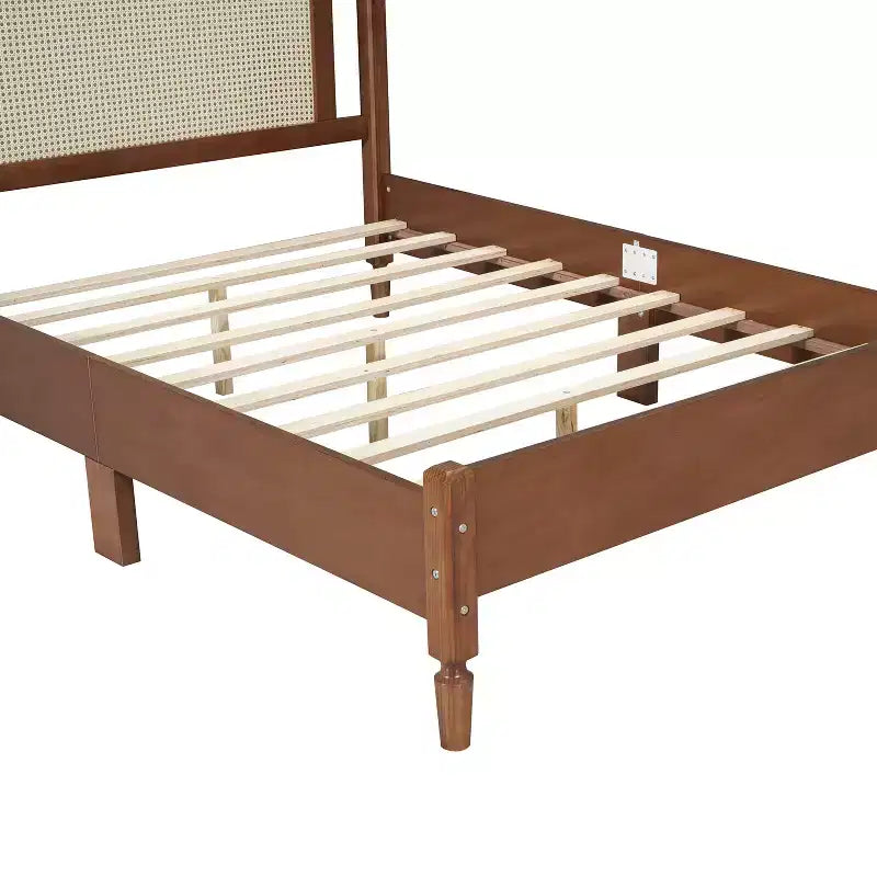 Letto a Piattaforma in Legno a Grandezza Naturale con Testiera in Rattan