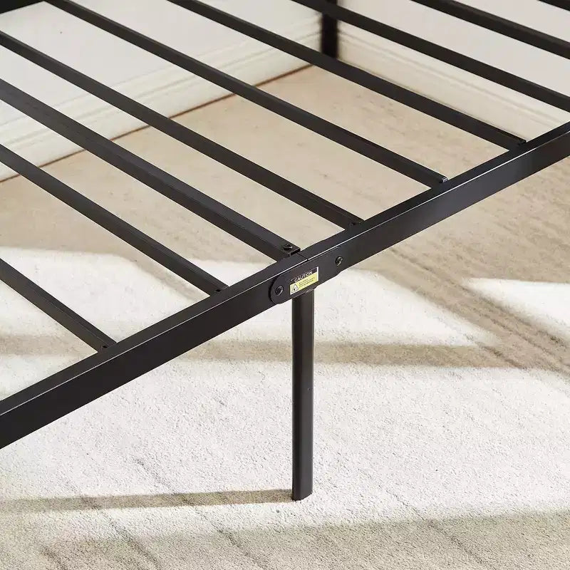 Struttura Letto a Piattaforma in Metallo con Testiera in Legno