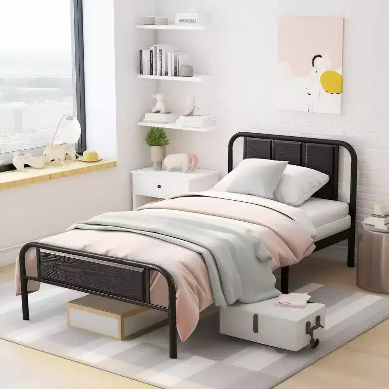 Struttura Letto a Piattaforma in Metallo con Testiera in Legno