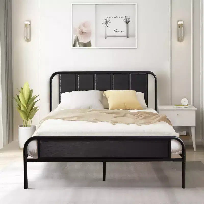 Struttura Letto a Piattaforma in Metallo con Testiera in Legno